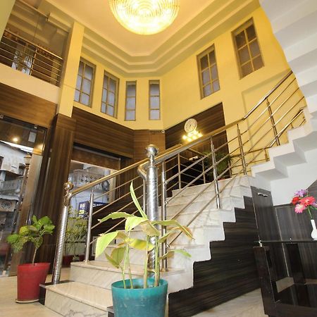 Hotel O Blue Diamond バラナシ エクステリア 写真